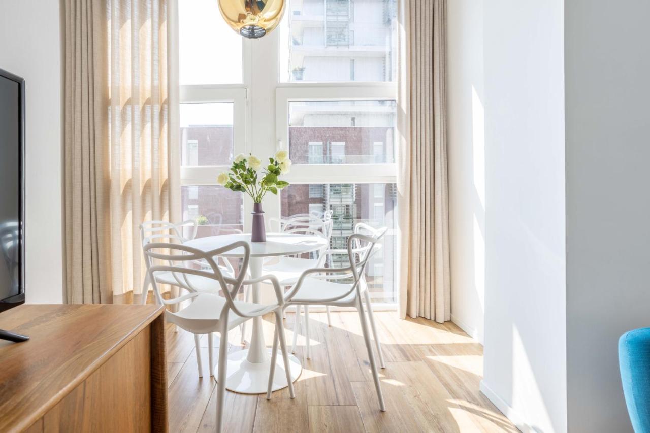 Sunlit 1 Bedroom Apt Via Pirelli Milano Eksteriør billede